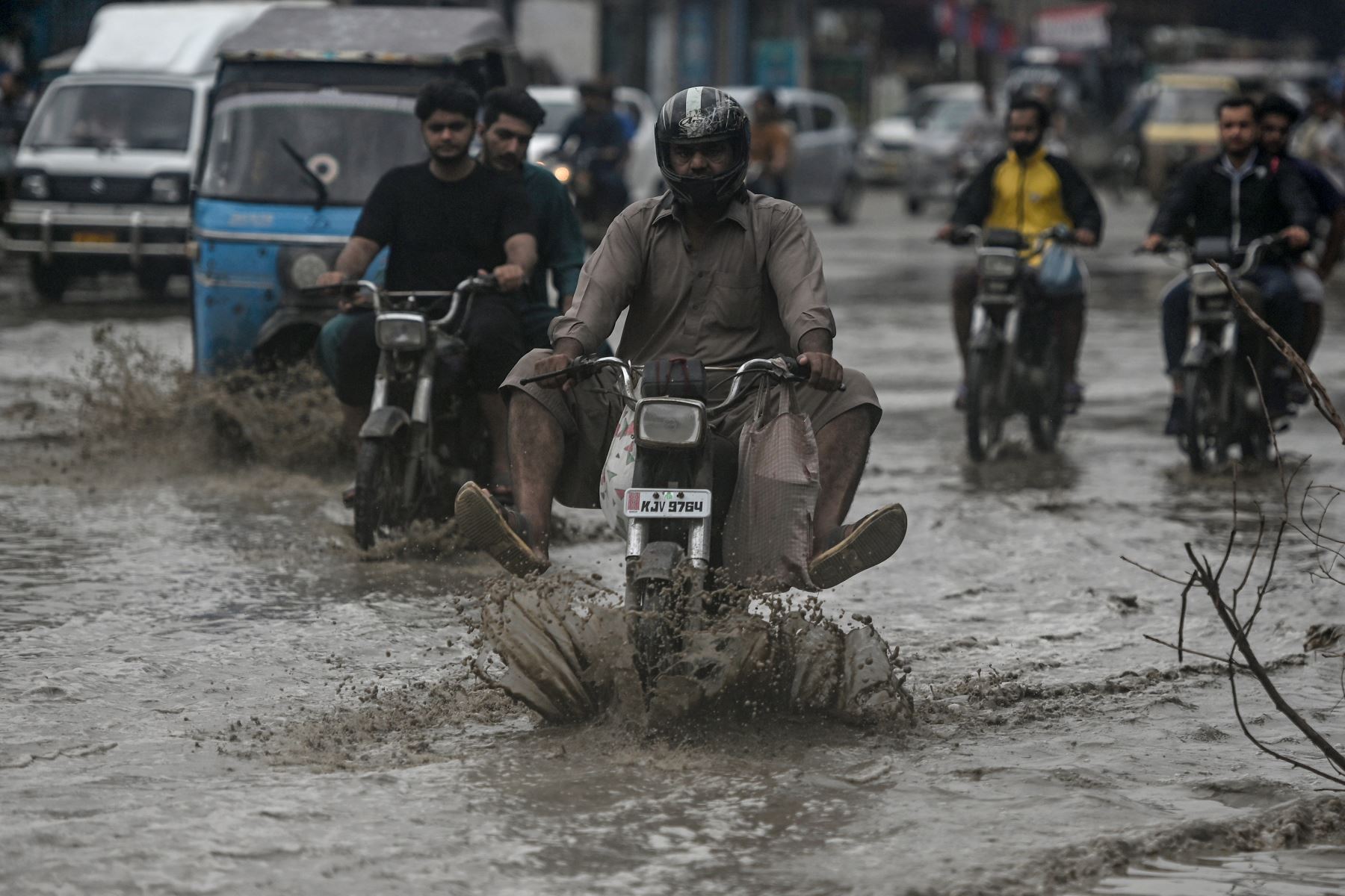 Pakistán: al menos 32 muertos por inundaciones súbitas al inicio de temporada de monzones