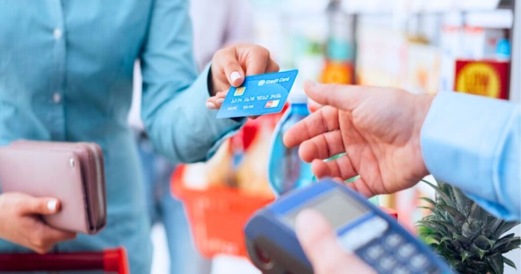 Operaciones con tarjetas de crédito y débito cambian desde el 1 de julio: Así validarán los pagos ahora
