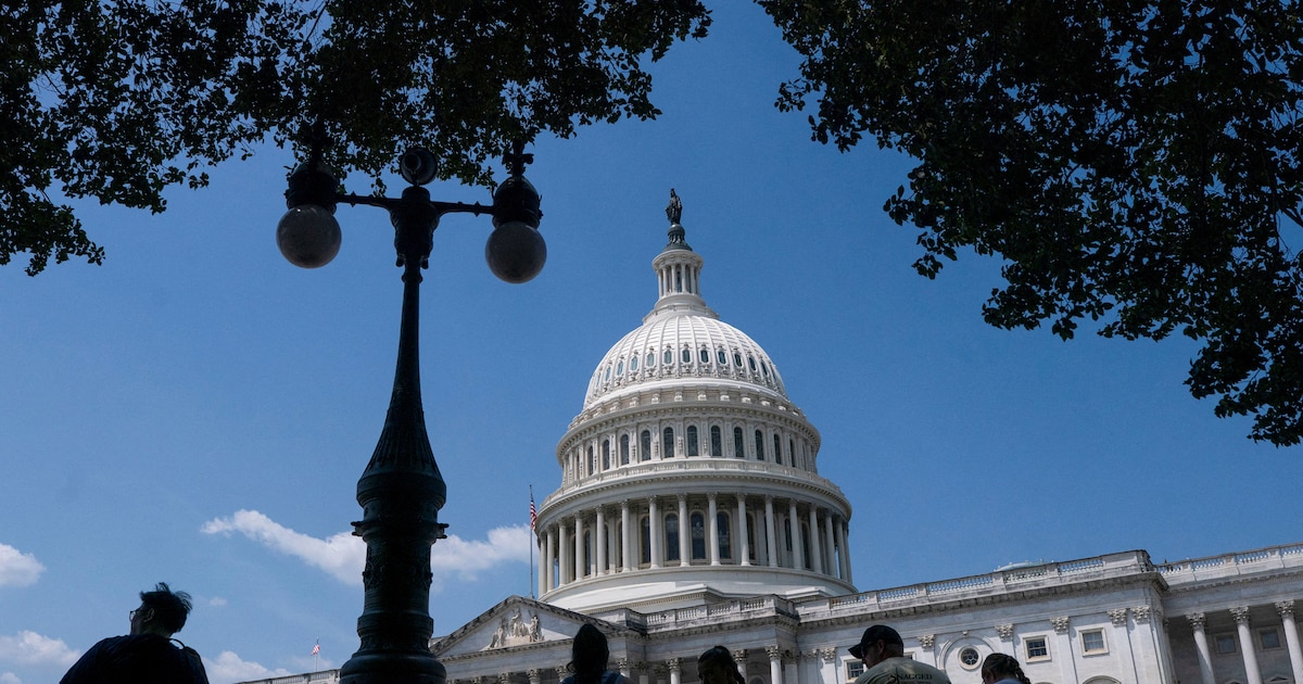 El Senado de EEUU comenzó el debate sobre el plan fiscal propuesto por Donald Trump tras una votación ajustada