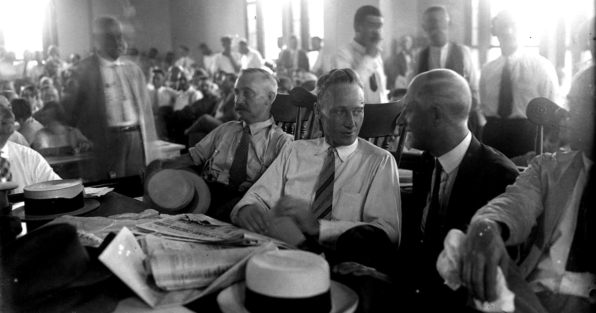 A un siglo del famoso “Juicio del Mono”: cuando la ciencia enfrentó a la religión en Estados Unidos