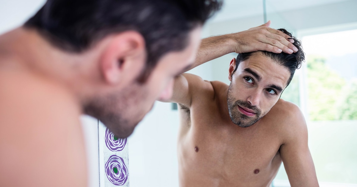 ¿A qué edad comienza la caída del pelo en los hombres? Claves científicas detrás de la calvicie masculina