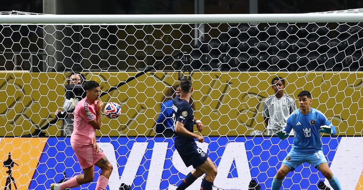 Los dos bloopers del argentino Toto Avilés en la goleada del PSG ante el Inter Miami de Messi en el Mundial de Clubes