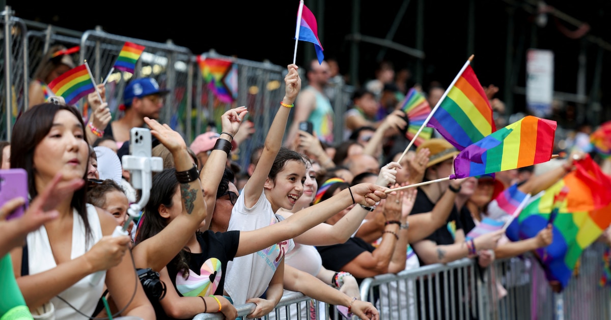 Las mejores fotos de la multitudinaria Marcha del Orgullo en Nueva York