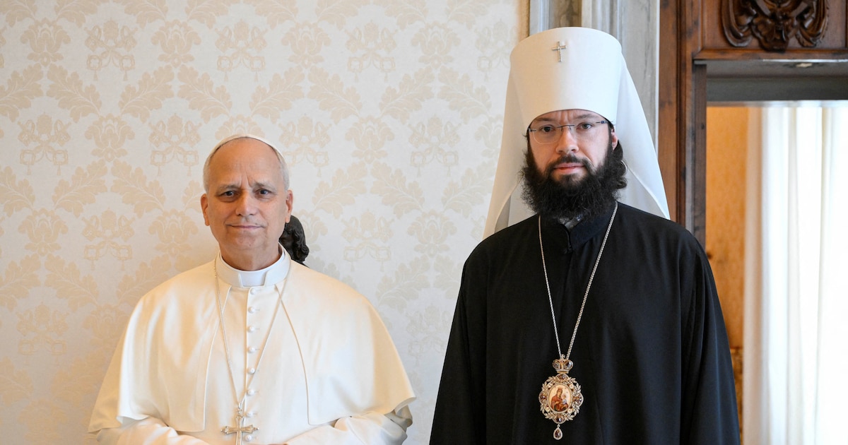 El Papa León XVI recibe al representante del Patriarca Cirilo en el Vaticano