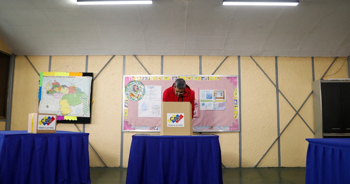 EEUU advierte que Maduro no gobernará para siempre en Venezuela