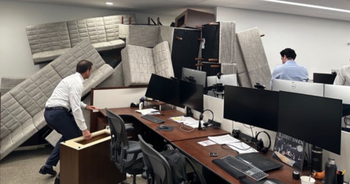 Tiroteo en Nueva York genera pánico y barricadas en oficinas