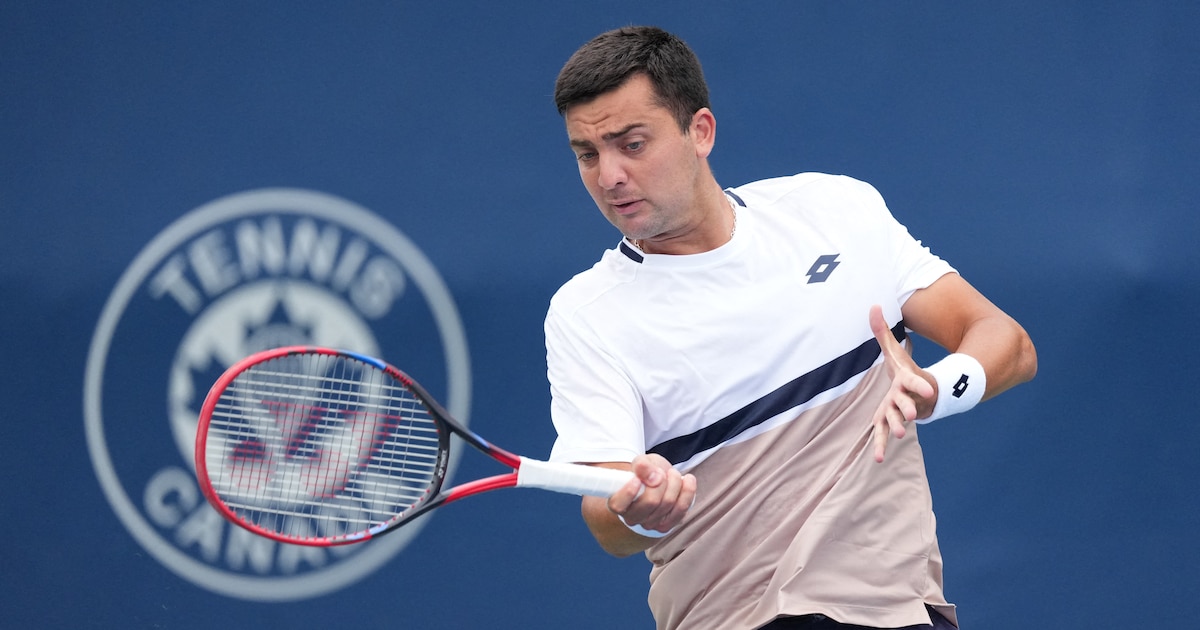 Tomás Barrios Vera sorprende en Toronto con un drop-shot viral y victoria histórica ante Gael Monfils