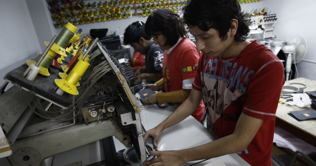 Ministro de Trabajo proyecta que la formalidad laboral llegará al 50% en 2040