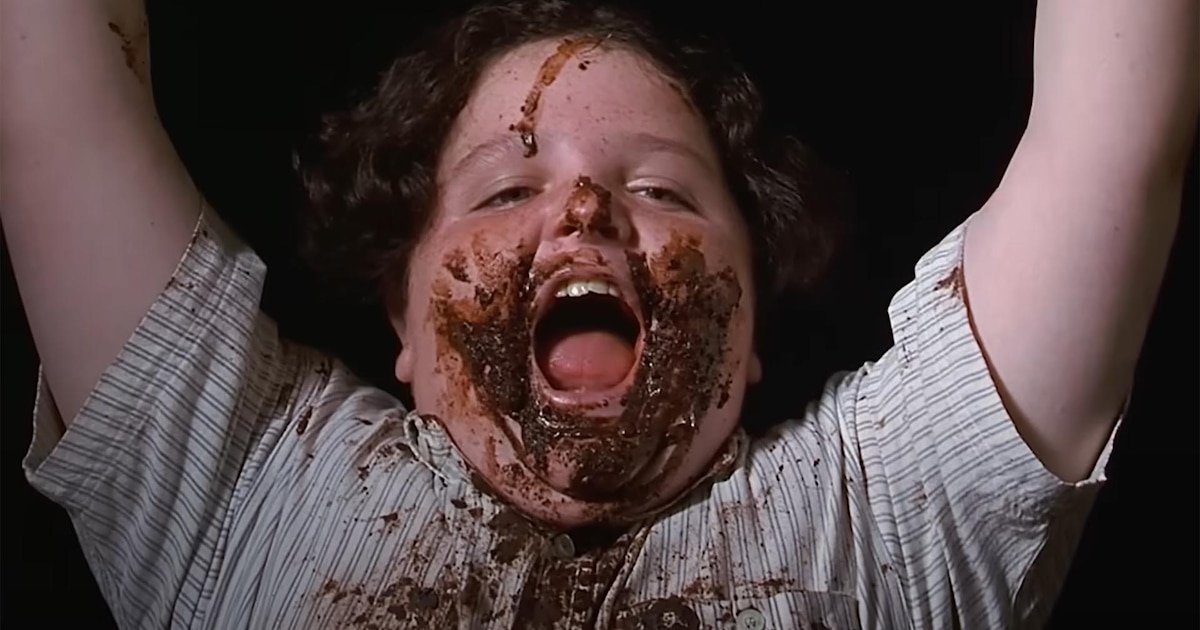 Jimmy Karz, el actor de “Matilda”, sorprende con su transformación física 20 años después de su icónica escena de pastel de chocolate