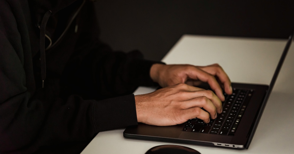 Revelan malware ruso «AUTHENTIC ANTICS» que roba credenciales en la nube de Microsoft y atribuyen su uso al GRU en nueva escalada de ciberespionaje