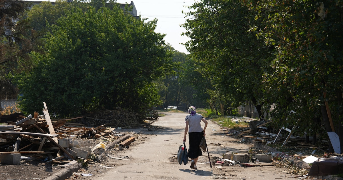 Ucrania inicia evacuación de Dobropillia ante avance ruso cerca de Chásiv Yar