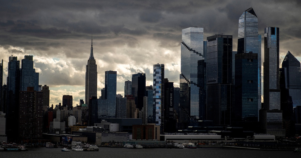 Alertan por lluvias torrenciales y riesgo de inundaciones en Nueva York y Nueva Jersey: Estado de emergencia y severas afectaciones en el noreste de EE.UU.