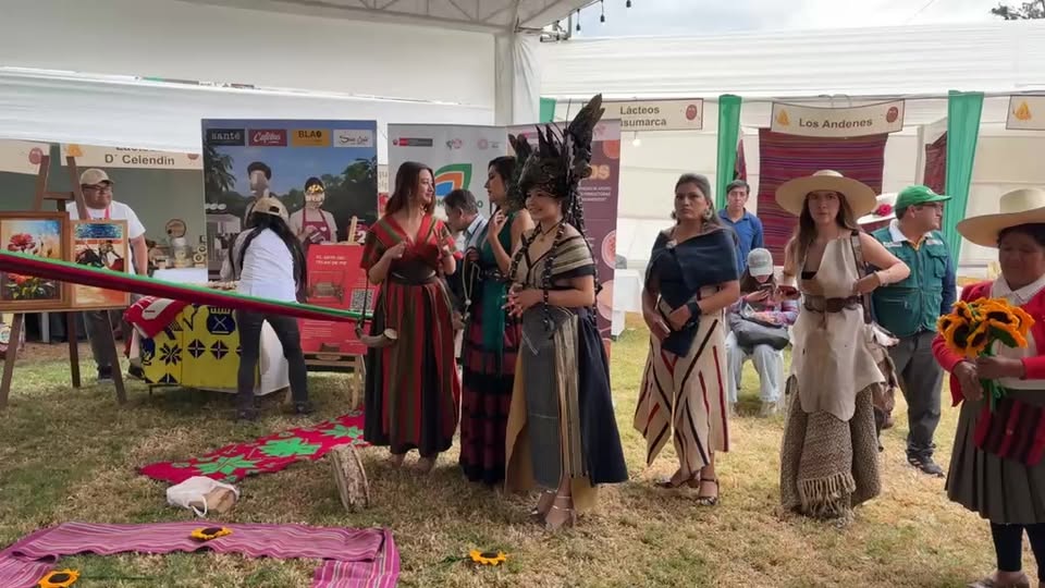 Feria Fongal Cajamarca destaca concurso de tallado en queso y pasarela de moda