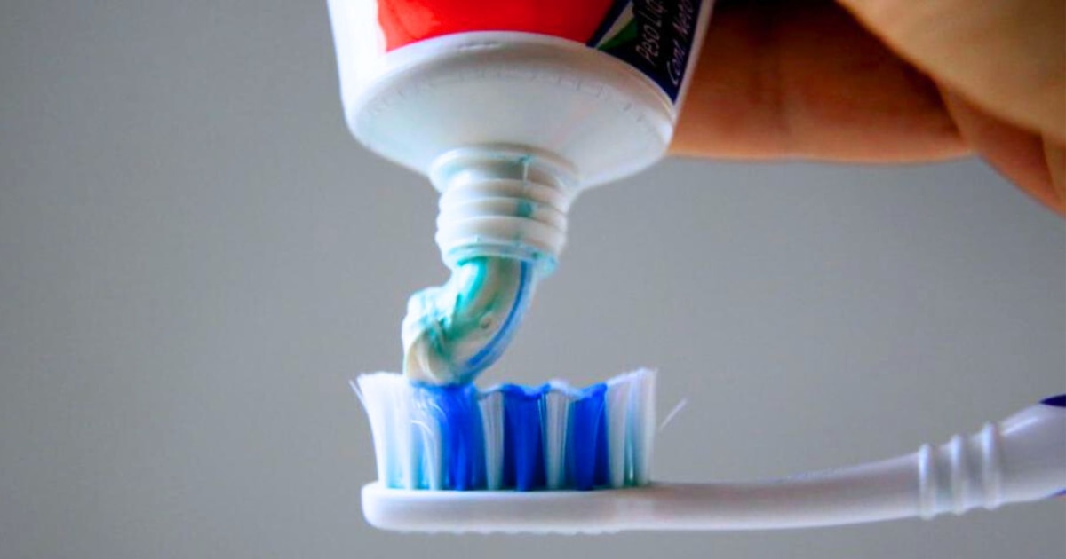 Digemid advierte 14 pastas con riesgo por fluoruro de estaño