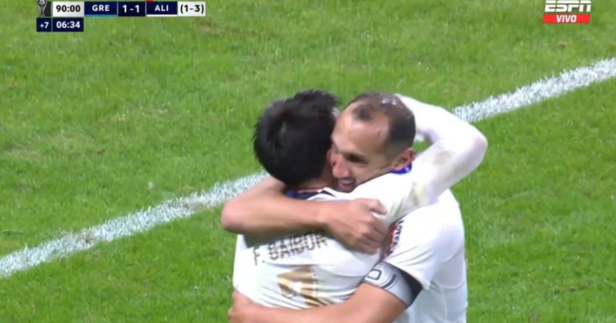 Hernán Barcos anota golazo y clasifica a Alianza Lima en Sudamericana