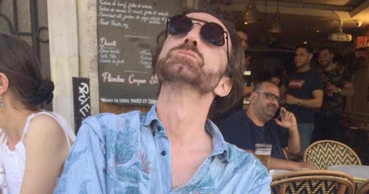 Tragedia en el rodaje de «Emily in Paris»: asistente de dirección muere repentinamente en Venecia