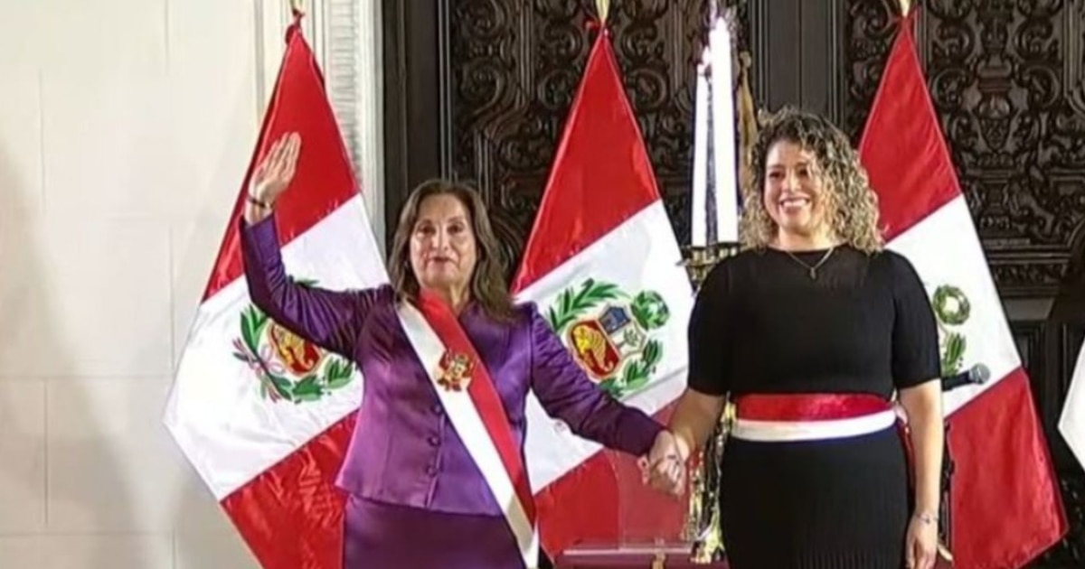 Ana Peña asume como nueva ministra de la Mujer y Poblaciones Vulnerables en Perú, reemplazando a Fanny Montellanos