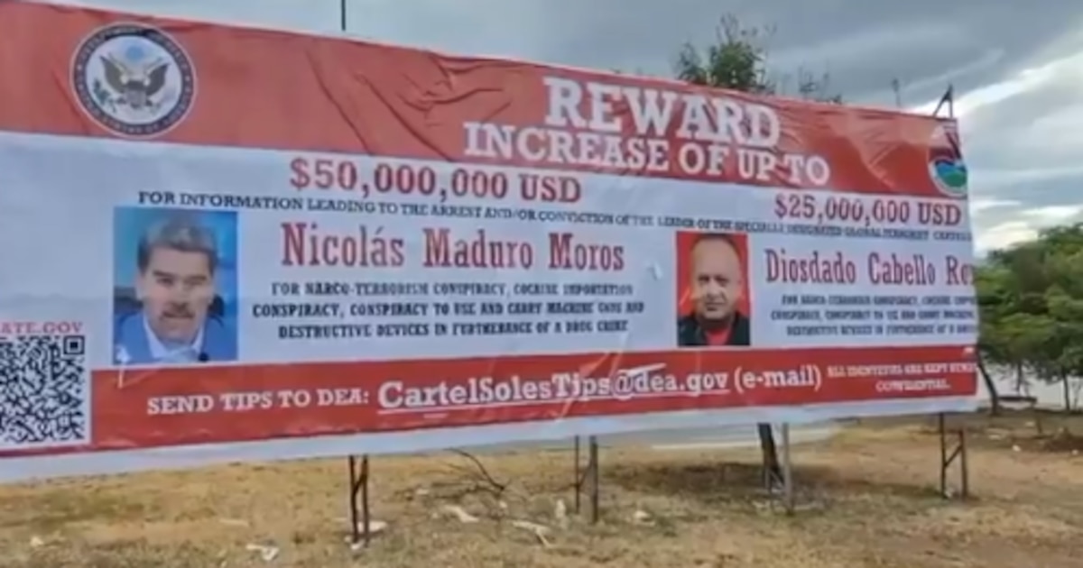 Carteles en la frontera colombovenezolana ofrecen 50 millones de dólares por Nicolás Maduro