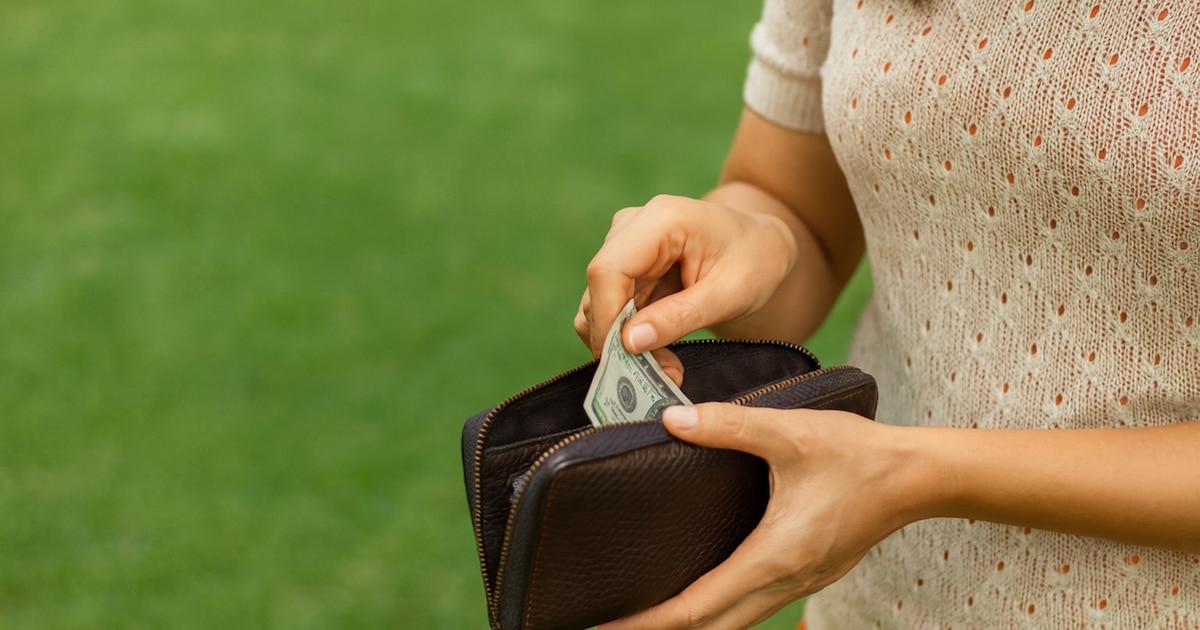 Uruguay lidera en Sudamérica con el salario mínimo más alto en 2025, seguido por Chile y Ecuador