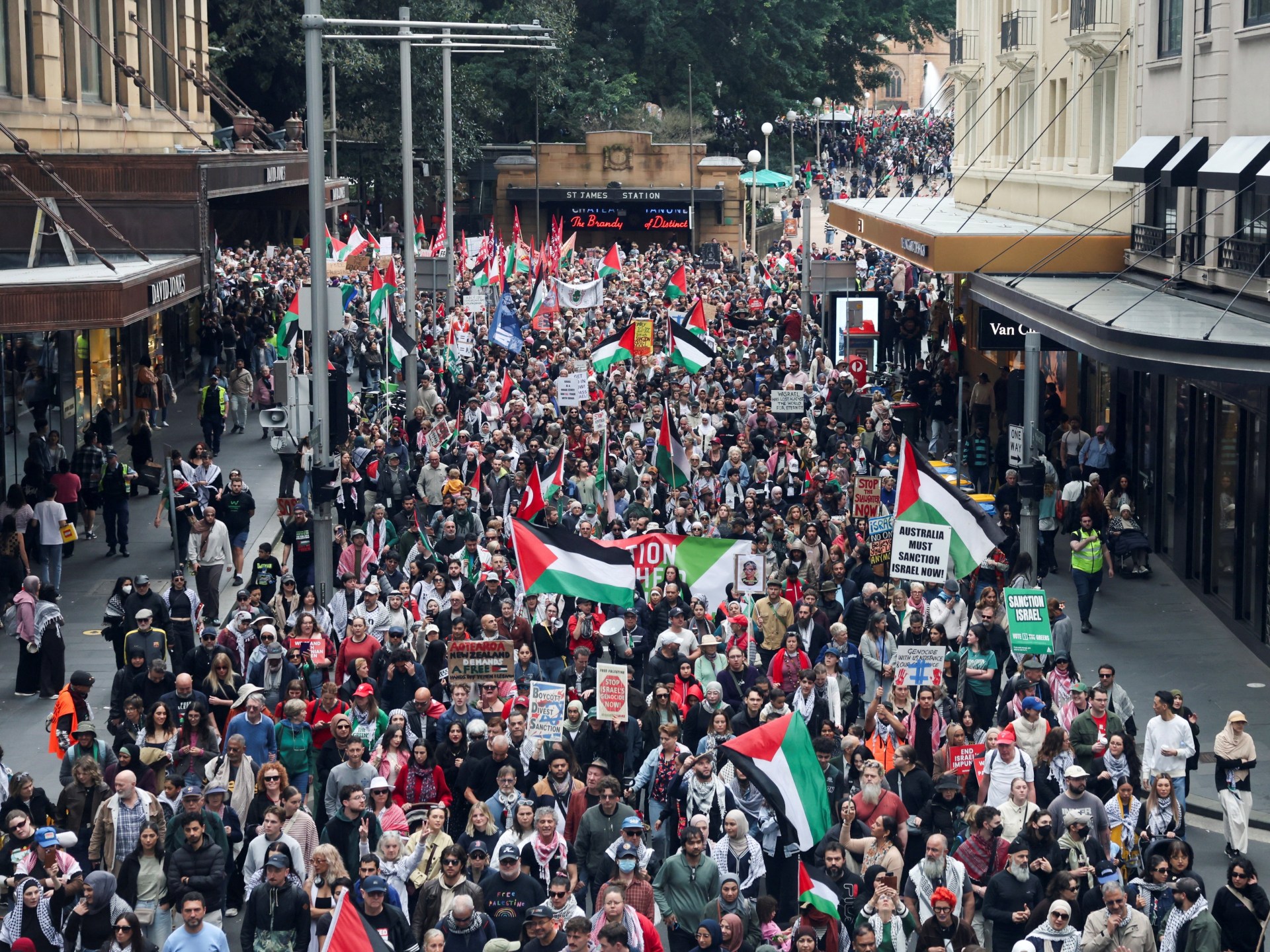 Miles de Australians marchan exigiendo acciones contra el genocidio y el sufrimiento de Palestina