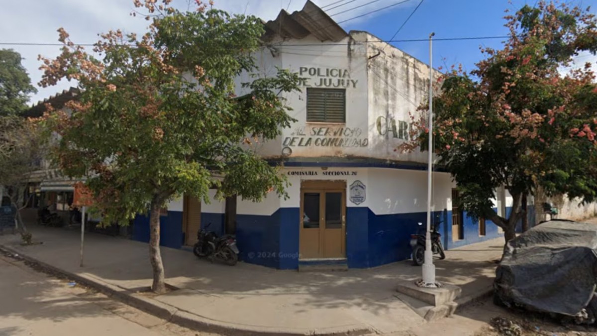 Escándalo en Jujuy: policía descubre infidelidad en comisaría y es atacada por sus colegas