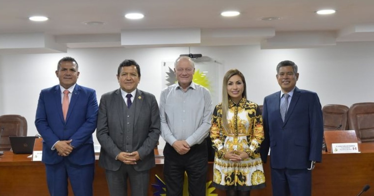 Crisis y privilegios: ¿Qué hacen los pocos parlamentarios andinos peruanos que viven de lujos mientras el país enfrenta necesidades urgentes?