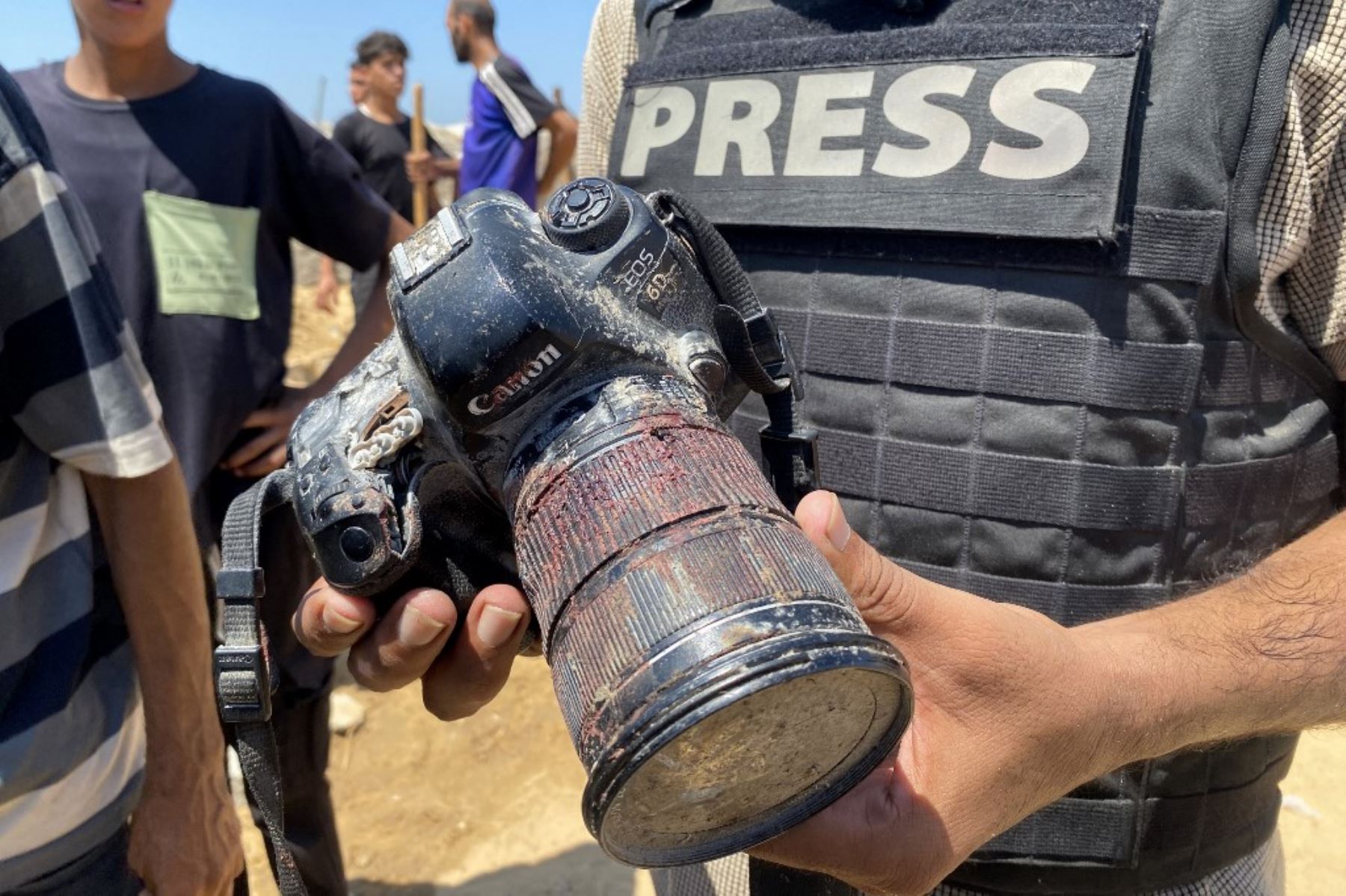 Cinco periodistas mueren en ataque israelí contra hospital en Gaza; saldo total de 20 víctimas entre civiles y medios internacionales