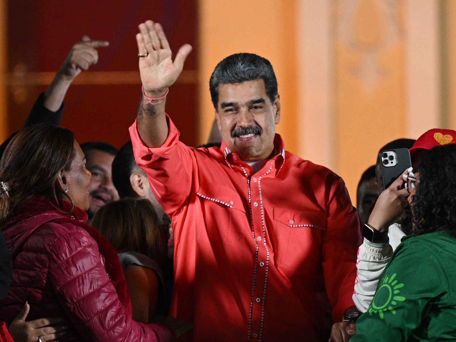 Navíos de EE.UU. rumbo a Venezuela: lucha contra cárteles o interés imperial