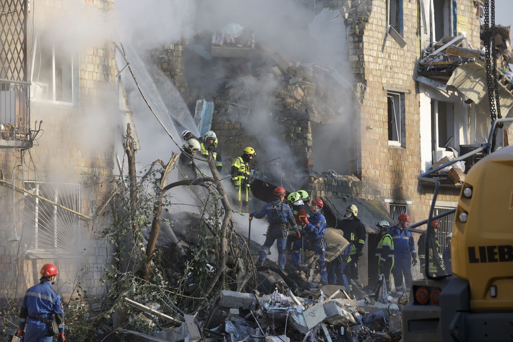 ¡Tragedia en Kiev! Cuatro niños entre las víctimas fatales del devastador ataque aéreo ruso que dejó 19 muertos