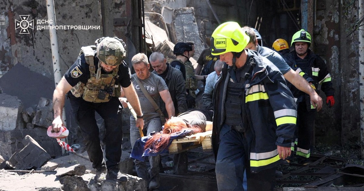 ¡Tensiones en aumento! Rusia lanza devastadores ataques con misiles y drones en Ucrania mientras EE. UU. amenaza con sanciones millonarias en plena crisis de la guerra y el posible colapso de la paz