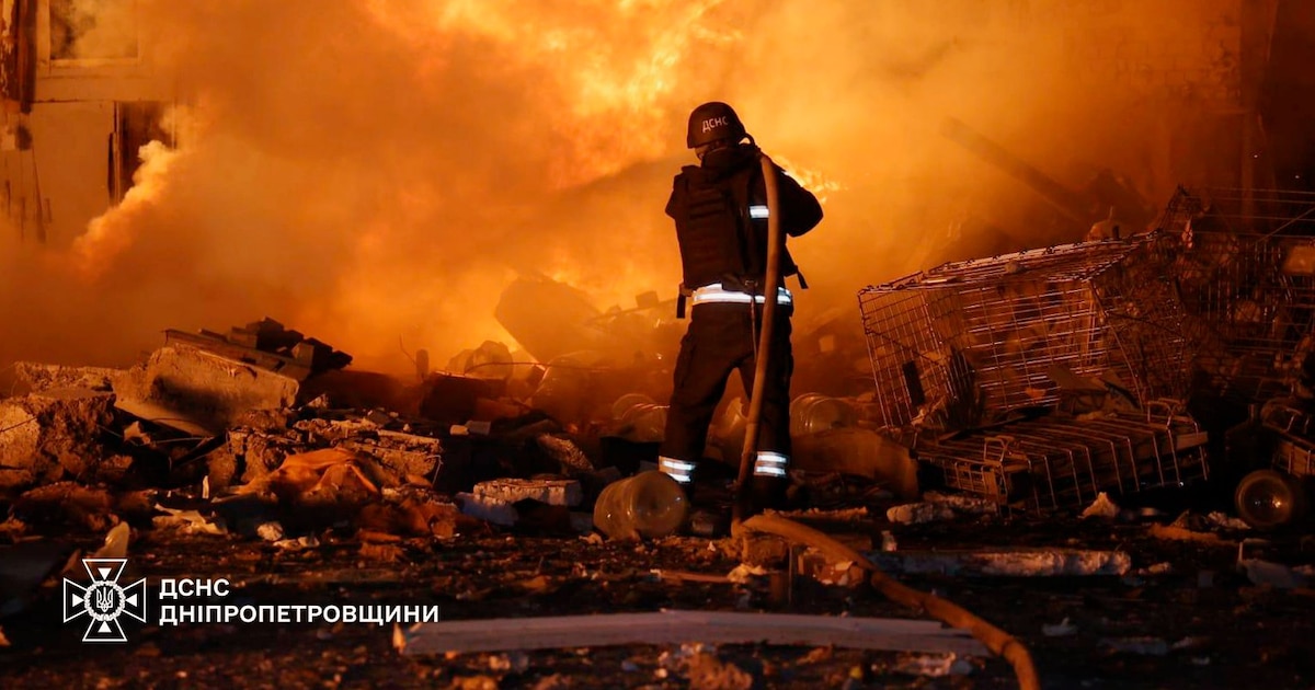 RUSIA Lanza 540 DRONES y 45 MISILES en un Ataque Masivo que Deja Muerto y 25 Heridos en Zaporizhzhia: Infierno en Ucrania