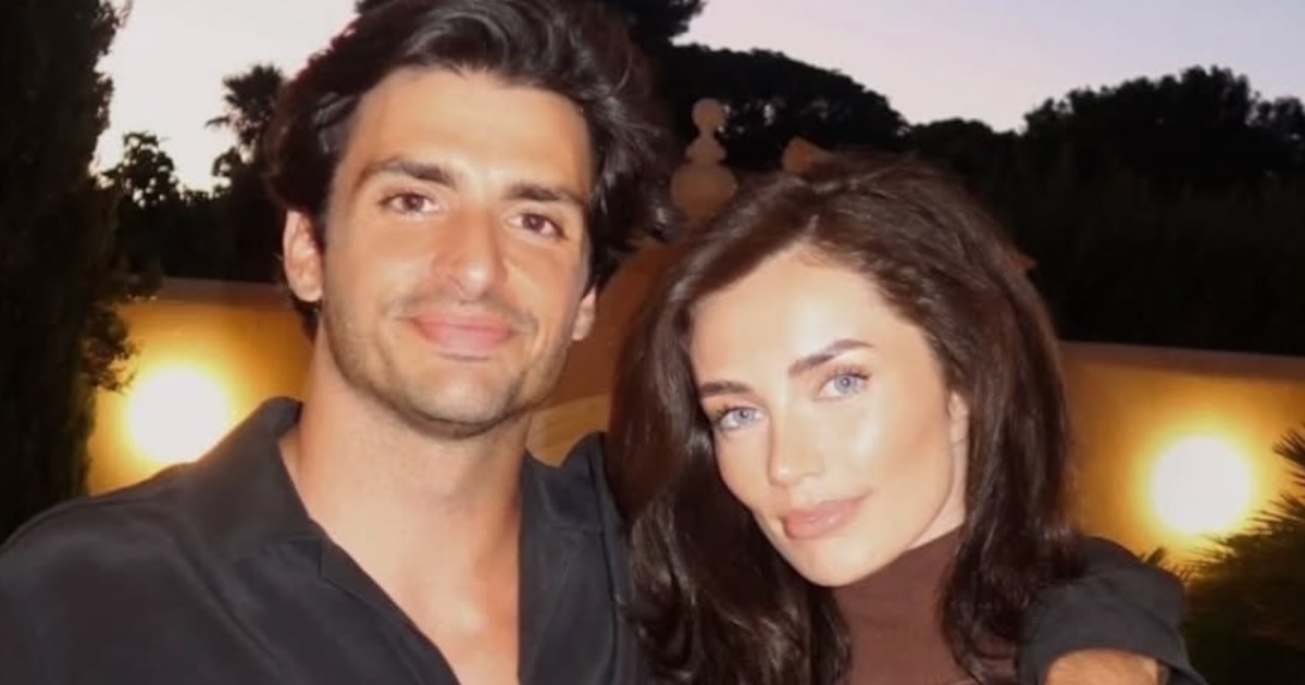 ¡Escándalo en la Fórmula 1! Rebecca Donaldson, la impresionante modelo escocesa, se convierte en la pareja más top de Carlos Sainz Jr. y su apoyo clave en su recuperación tras operación, ¡una historia de amor que conquista los circuitos internacionales!