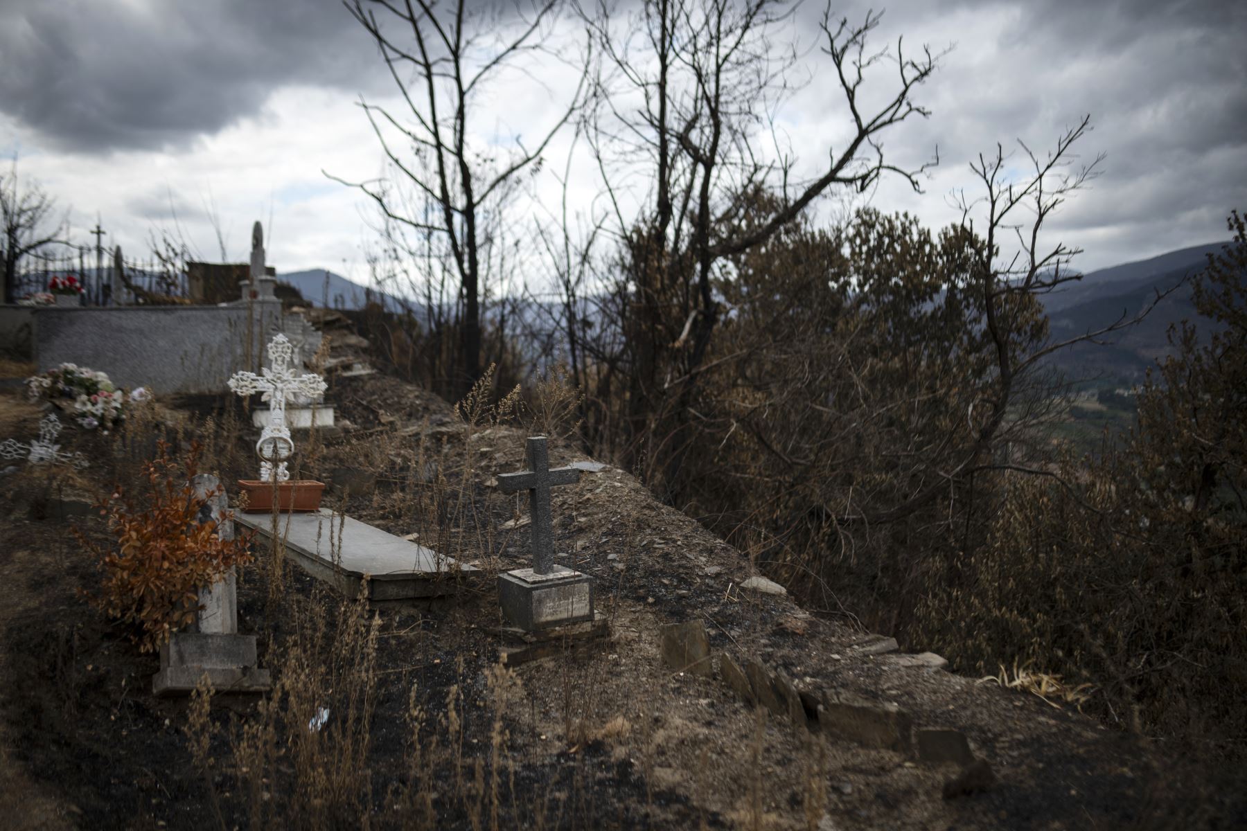 España declara victoria tras enfrentarse a la peor ola de incendios forestales en su historia