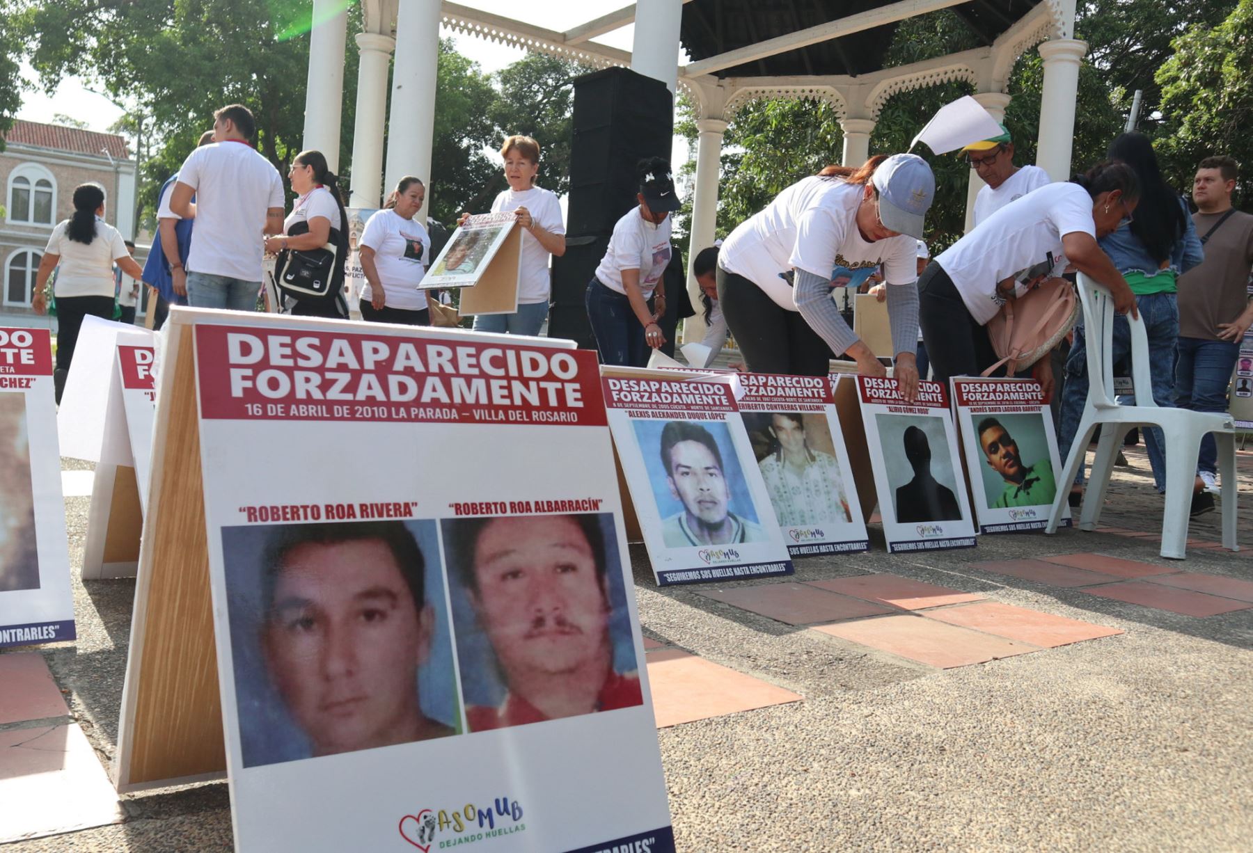 ¡Indignación y gritos de justicia en Colombia en el Día de Víctimas de Desapariciones: un país en lucha por sus desaparecidos