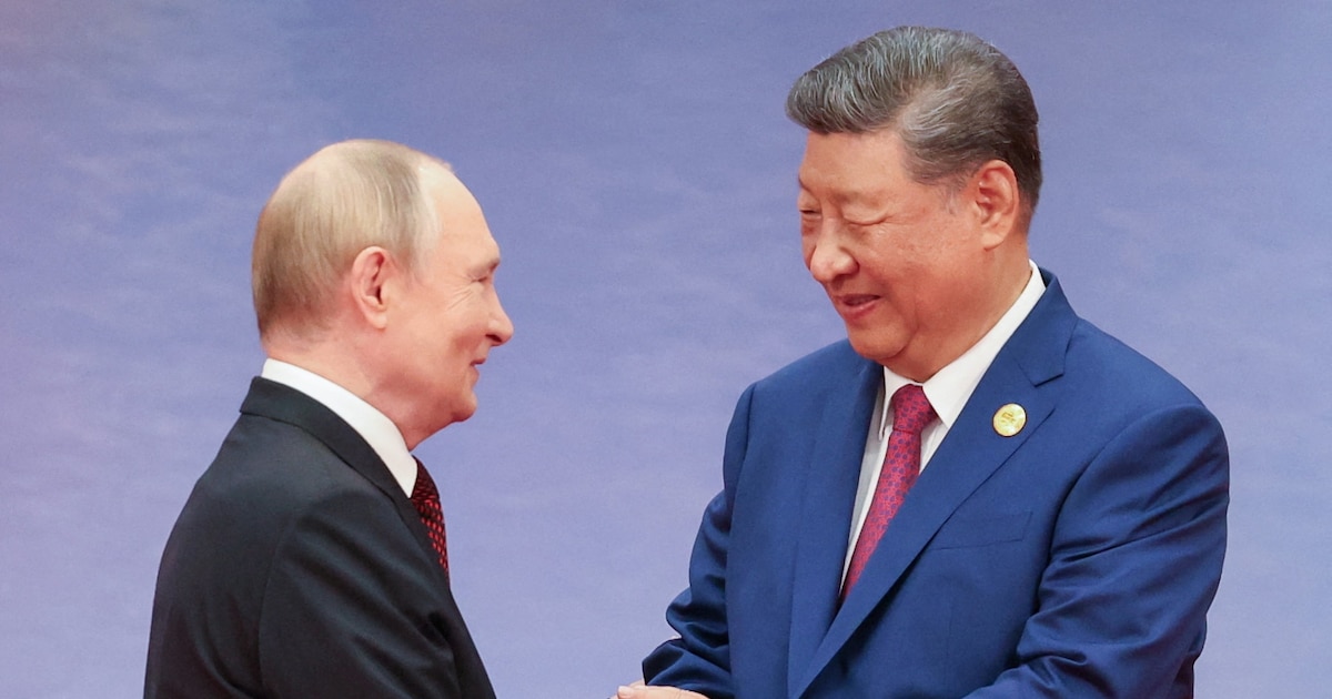 ¡Tensión mundial en aumento! Putin y Xi Jinping fortalecen alianza en cumbre de Shanghái mientras discuten contactos secretos con EE.UU. y Trump—¿Estamos ante un nuevo eje geopolítico?