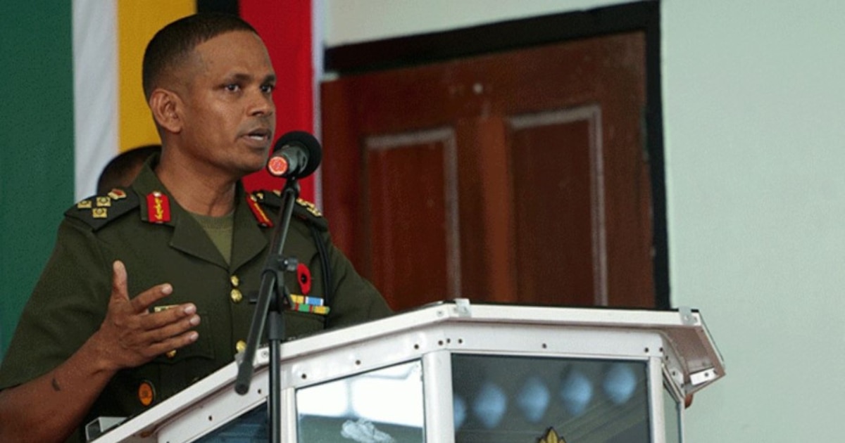 Venezuela dispara contra embarcación guyanesa en región petrolera disputada justo antes de las elecciones cruciales en Guyana