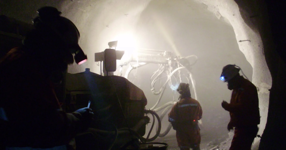 Cruciales 48 horas para localizar a los cinco mineros atrapados tras derrumbe en mina El Teniente de Codelco en Chile
