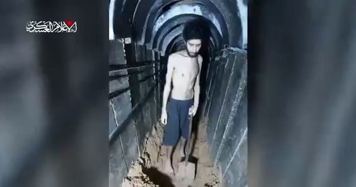 Hamas difunde video de rehén israelí de 24 años en estado crítico, cava su propia tumba y pide tregua urgente
