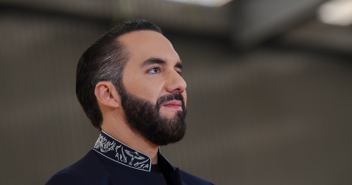 Nayib Bukele impulsa en El Salvador una reforma que elimina límites presidenciales y refuerza su poder, marcando una nueva era autoritaria
