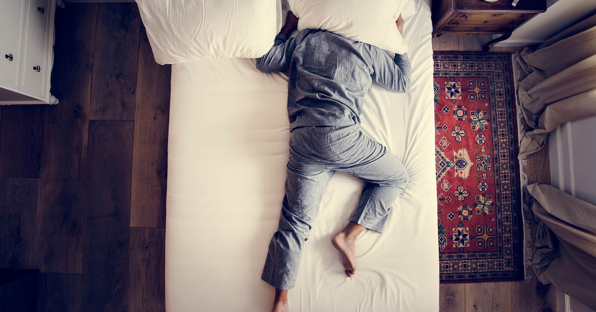 La postura al dormir impacta tu salud: expertos revelan cómo descansar correctamente va más allá de las horas de sueño