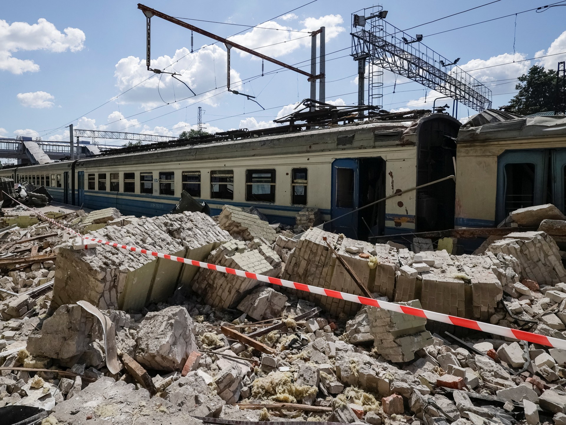 Conflicto en Ucrania: Rusia intensifica ataques en Kharkiv y Zaporizhia con víctimas y daños civiles