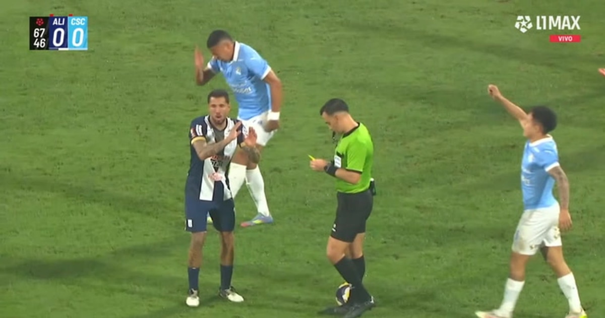 Sorpresiva expulsión de Sergio Peña en duelo entre Alianza Lima y Sporting Cristal por Liga 1 2025