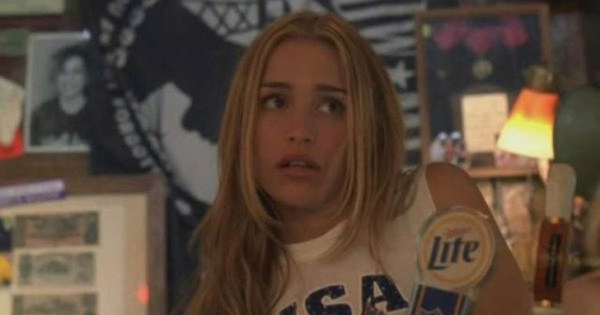 Piper Perabo deslumbra en la alfombra roja de «Butterfly» 23 años después de «Coyote Ugly» y mantiene su vigencia en Hollywood