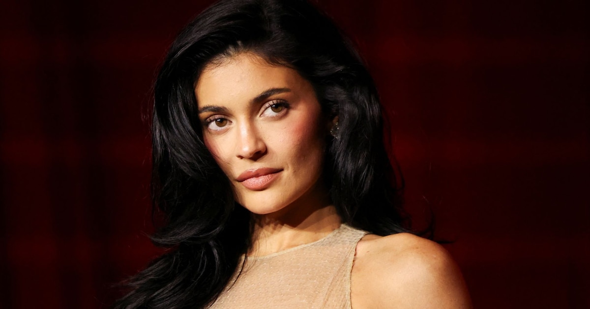 Kylie Jenner sorprende al hablar en español y se vuelve viral tras recibir lecciones de su maquillador Ariel Tejada