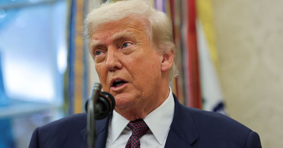 Trump impone aranceles históricos a más de 60 países en plena crisis económica estadounidense