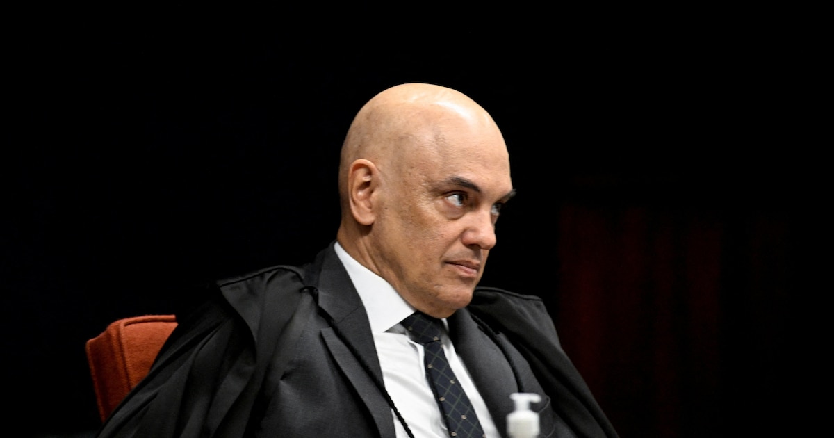 Oposición en Brasil presenta propuesta de destitución contra juez de la Corte por su papel en investigación del intento de golpe liderado por Bolsonaro