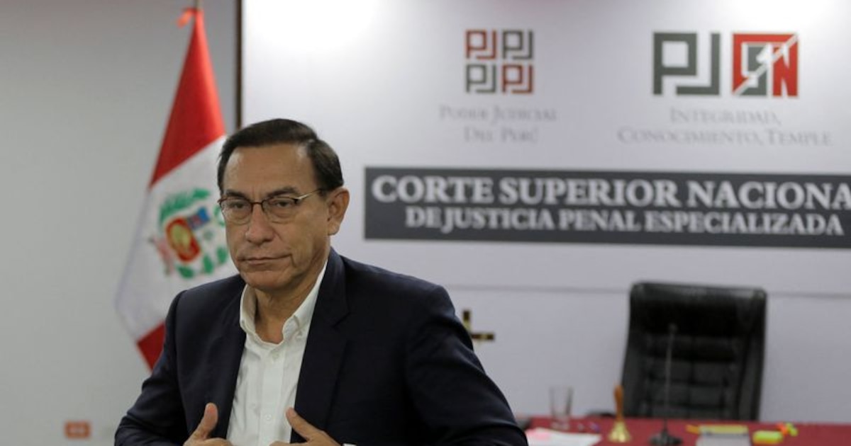 Martín Vizcarra asiste a audiencia por prisión preventiva, pero el Poder Judicial pospone la decisión hasta el 13 de agosto
