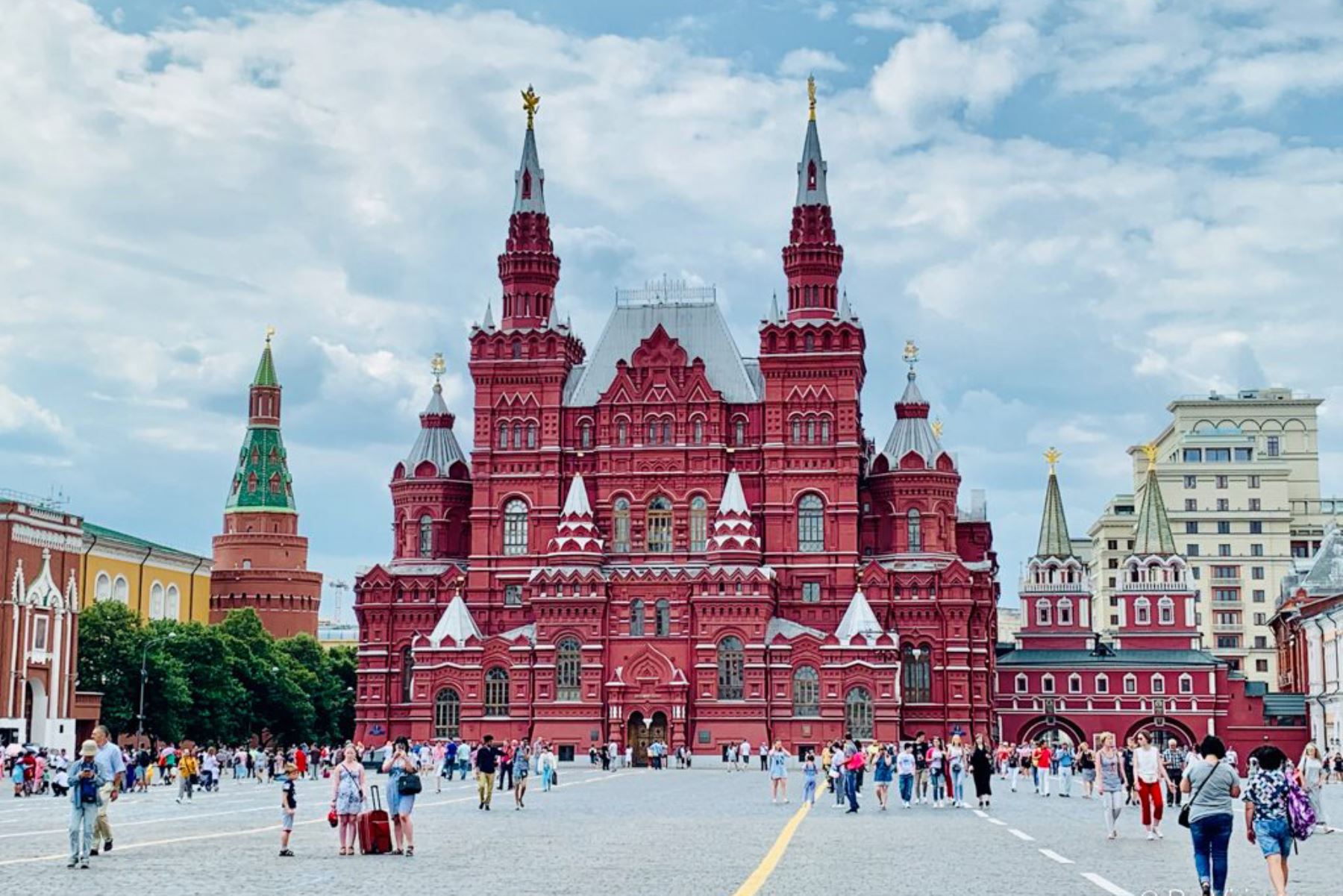 El Kremlin confirma encuentro entre Putin y Trump en Alaska, fortaleciendo las relaciones bilaterales