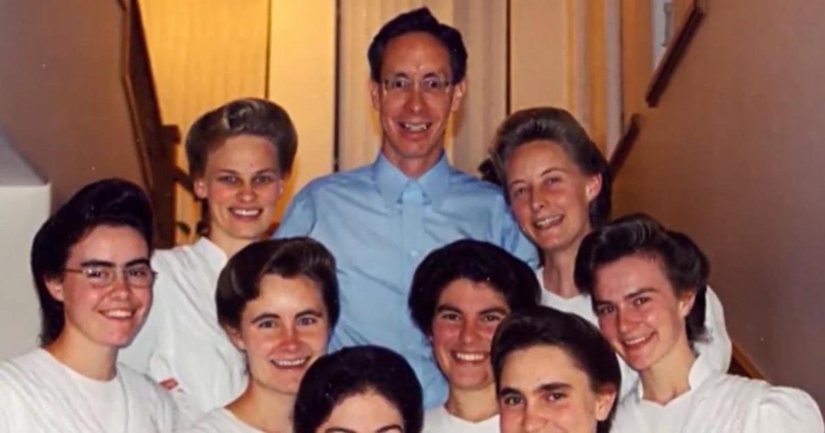 El oscuro control de Warren Jeffs: el tirano que gobernó en el aislamiento con poligamia, abuso infantil y fe ciega