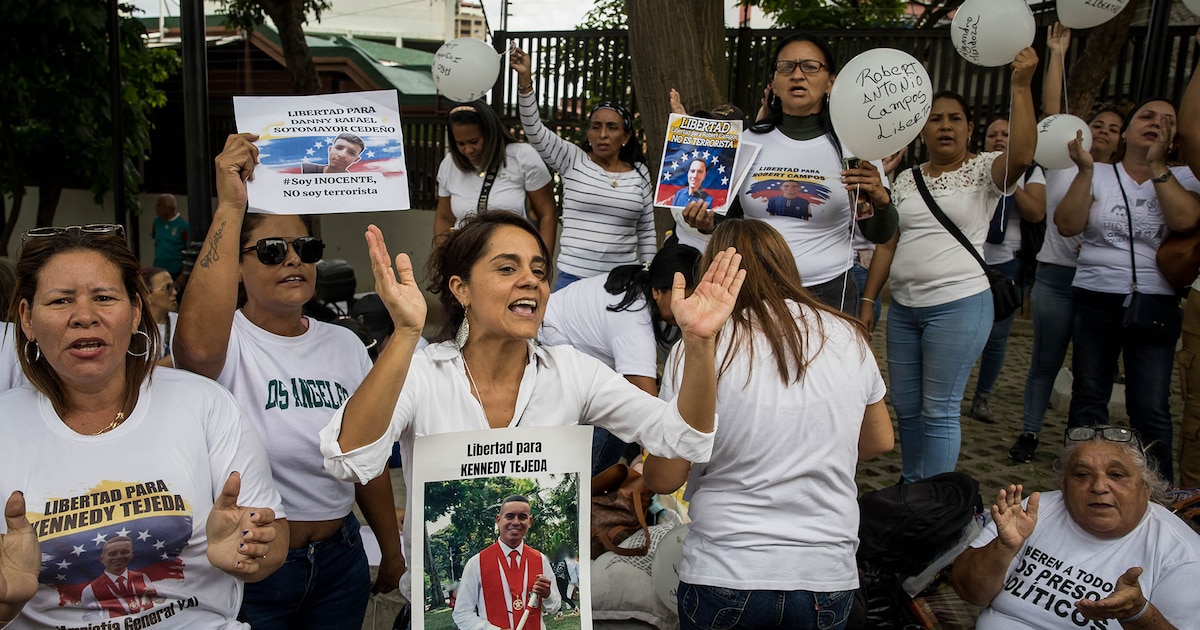 Activistas venezolanos exigen audiencia al TSJ para denunciar agresiones a familiares de presos políticos y reclaman libertad inmediata
